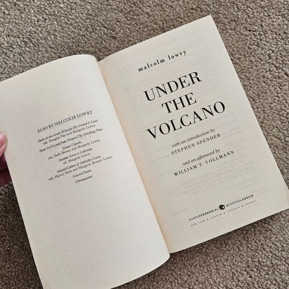 4/$40 Under the Volcano: A Novel by Malcolm Lowry - Paperback - Picture 2 of 5